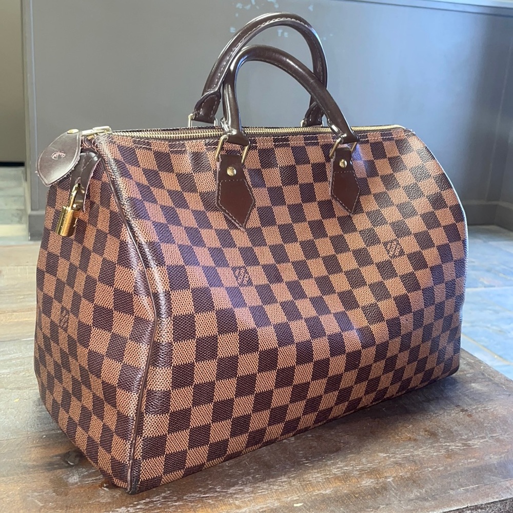 Louis Vuitton
Speedy Handbag Damier 35